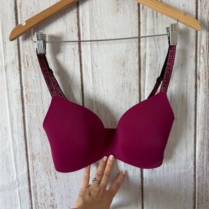 Victoria's Secret 32DDD/F70 T-Shirt Lightly Lined Wireless Shine Strap Bra